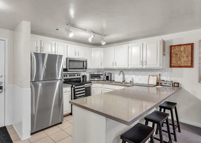 2Bd 2Ba Condo With Hot Tub And Pool