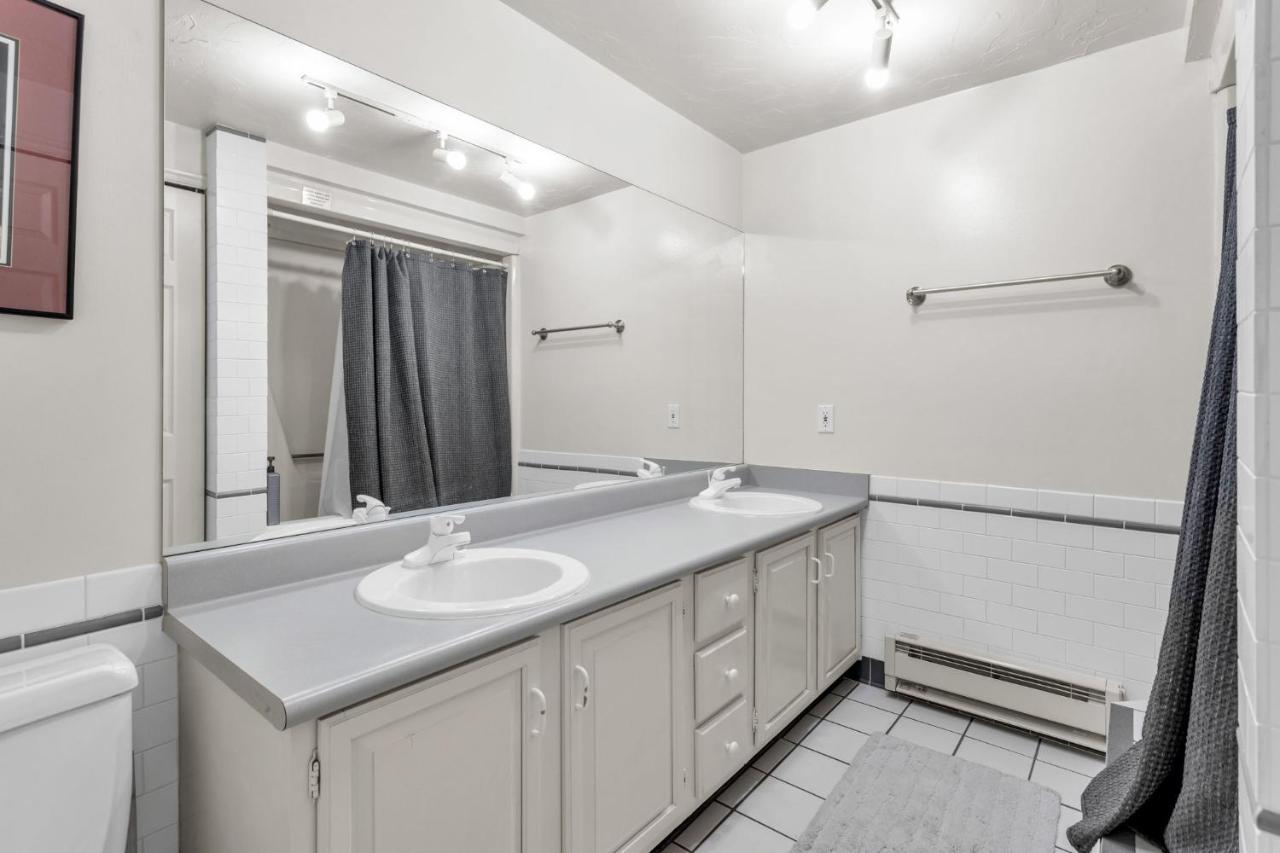 2bd 2ba With Hot Tub And Pool Park City