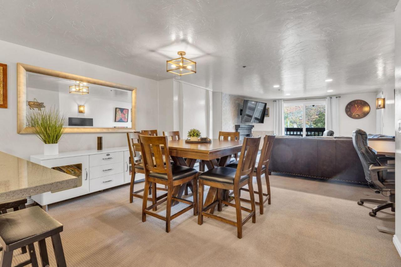 2bd 2ba With Hot Tub And Pool Appartement