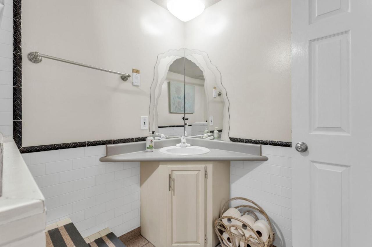 Apartment 2bd 2ba With Hot Tub And Pool Park City